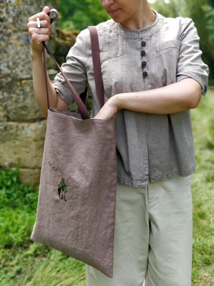 Sac en lin avec broderie à l'aiguille et doublure
