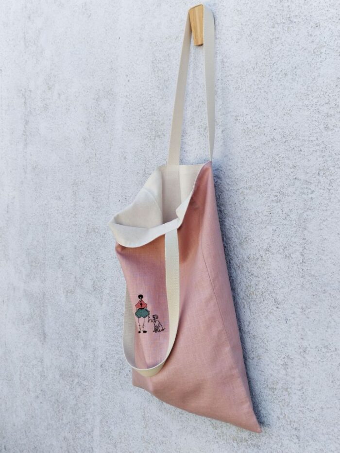 Sac en lin avec broderie faite main et doublure
